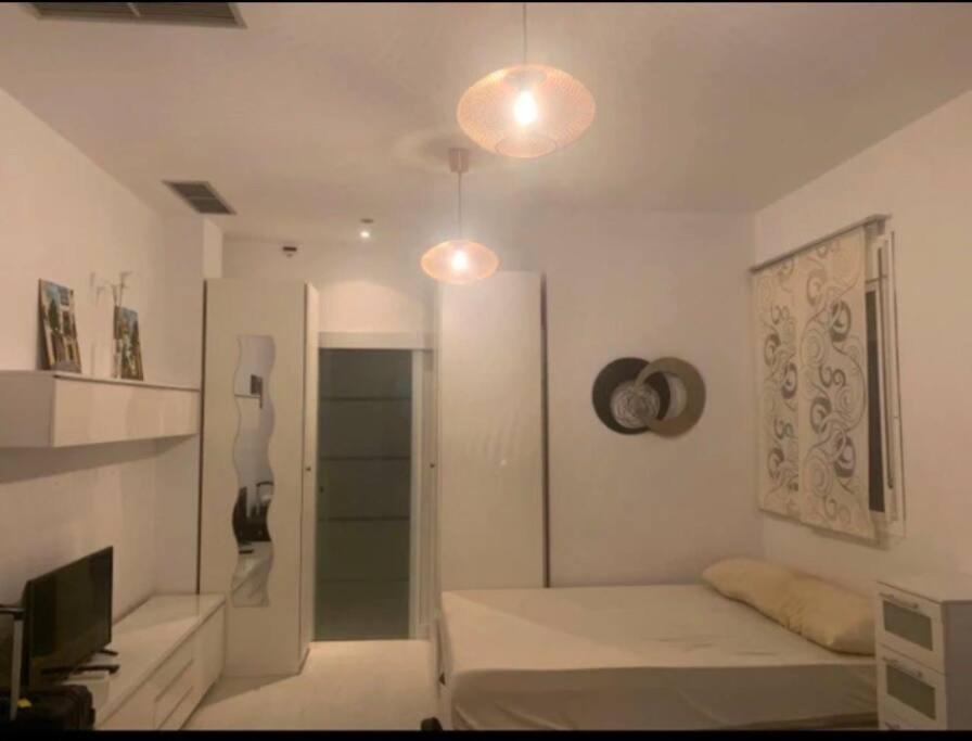 Relator Apartment Севиля Екстериор снимка